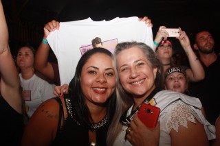 
<a style='margin-left: 5px;' class='btn btn-xs btn-social btn-facebook' href='https://www.facebook.com/sharer/sharer.php?u=https://galeramix.s01.web.getmuller.com.br/imagem/a55/800-800-90/conteudo/site_galerias/55/img8532.jpg' rel='popup' data-width='500' data-height='400'><i class='fa fa-facebook'></i>Compartilhar <span class='hidden-xs'>no Facebook</span>
</a> 
<a class='btn btn-default btn-xs' target='_blank' href='imagem/a55/800-800-90/conteudo/site_galerias/55/img8532.jpg'>
<span class='glyphicon glyphicon-cloud-download'></span> Salvar
</a>
