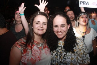 
<a style='margin-left: 5px;' class='btn btn-xs btn-social btn-facebook' href='https://www.facebook.com/sharer/sharer.php?u=https://galeramix.s01.web.getmuller.com.br/imagem/a55/800-800-90/conteudo/site_galerias/55/img8540.jpg' rel='popup' data-width='500' data-height='400'><i class='fa fa-facebook'></i>Compartilhar <span class='hidden-xs'>no Facebook</span>
</a> 
<a class='btn btn-default btn-xs' target='_blank' href='imagem/a55/800-800-90/conteudo/site_galerias/55/img8540.jpg'>
<span class='glyphicon glyphicon-cloud-download'></span> Salvar
</a>
