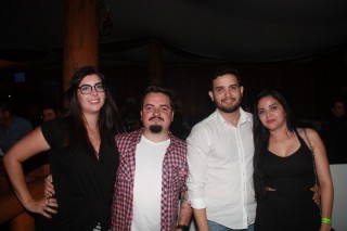 
<a style='margin-left: 5px;' class='btn btn-xs btn-social btn-facebook' href='https://www.facebook.com/sharer/sharer.php?u=https://galeramix.s01.web.getmuller.com.br/imagem/a55/800-800-90/conteudo/site_galerias/55/img8562.jpg' rel='popup' data-width='500' data-height='400'><i class='fa fa-facebook'></i>Compartilhar <span class='hidden-xs'>no Facebook</span>
</a> 
<a class='btn btn-default btn-xs' target='_blank' href='imagem/a55/800-800-90/conteudo/site_galerias/55/img8562.jpg'>
<span class='glyphicon glyphicon-cloud-download'></span> Salvar
</a>
