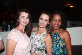 
<a style='margin-left: 5px;' class='btn btn-xs btn-social btn-facebook' href='https://www.facebook.com/sharer/sharer.php?u=https://galeramix.s01.web.getmuller.com.br/imagem/a55/800-800-90/conteudo/site_galerias/55/img8572.jpg' rel='popup' data-width='500' data-height='400'><i class='fa fa-facebook'></i>Compartilhar <span class='hidden-xs'>no Facebook</span>
</a> 
<a class='btn btn-default btn-xs' target='_blank' href='imagem/a55/800-800-90/conteudo/site_galerias/55/img8572.jpg'>
<span class='glyphicon glyphicon-cloud-download'></span> Salvar
</a>
