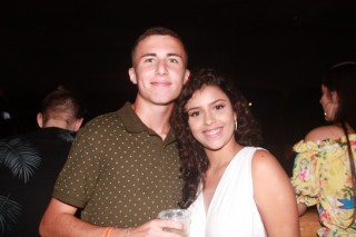 
<a style='margin-left: 5px;' class='btn btn-xs btn-social btn-facebook' href='https://www.facebook.com/sharer/sharer.php?u=https://galeramix.s01.web.getmuller.com.br/imagem/a55/800-800-90/conteudo/site_galerias/55/img8573.jpg' rel='popup' data-width='500' data-height='400'><i class='fa fa-facebook'></i>Compartilhar <span class='hidden-xs'>no Facebook</span>
</a> 
<a class='btn btn-default btn-xs' target='_blank' href='imagem/a55/800-800-90/conteudo/site_galerias/55/img8573.jpg'>
<span class='glyphicon glyphicon-cloud-download'></span> Salvar
</a>
