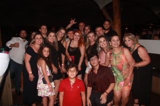 
<a style='margin-left: 5px;' class='btn btn-xs btn-social btn-facebook' href='https://www.facebook.com/sharer/sharer.php?u=https://galeramix.s01.web.getmuller.com.br/imagem/a55/800-800-90/conteudo/site_galerias/55/img8579.jpg' rel='popup' data-width='500' data-height='400'><i class='fa fa-facebook'></i>Compartilhar <span class='hidden-xs'>no Facebook</span>
</a> 
<a class='btn btn-default btn-xs' target='_blank' href='imagem/a55/800-800-90/conteudo/site_galerias/55/img8579.jpg'>
<span class='glyphicon glyphicon-cloud-download'></span> Salvar
</a>
