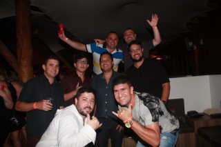 
<a style='margin-left: 5px;' class='btn btn-xs btn-social btn-facebook' href='https://www.facebook.com/sharer/sharer.php?u=https://galeramix.s01.web.getmuller.com.br/imagem/a55/800-800-90/conteudo/site_galerias/55/img8588.jpg' rel='popup' data-width='500' data-height='400'><i class='fa fa-facebook'></i>Compartilhar <span class='hidden-xs'>no Facebook</span>
</a> 
<a class='btn btn-default btn-xs' target='_blank' href='imagem/a55/800-800-90/conteudo/site_galerias/55/img8588.jpg'>
<span class='glyphicon glyphicon-cloud-download'></span> Salvar
</a>
