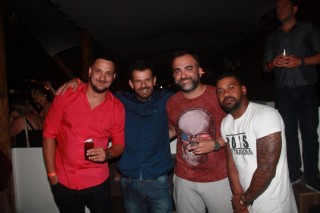 
<a style='margin-left: 5px;' class='btn btn-xs btn-social btn-facebook' href='https://www.facebook.com/sharer/sharer.php?u=https://galeramix.s01.web.getmuller.com.br/imagem/a55/800-800-90/conteudo/site_galerias/55/img8590.jpg' rel='popup' data-width='500' data-height='400'><i class='fa fa-facebook'></i>Compartilhar <span class='hidden-xs'>no Facebook</span>
</a> 
<a class='btn btn-default btn-xs' target='_blank' href='imagem/a55/800-800-90/conteudo/site_galerias/55/img8590.jpg'>
<span class='glyphicon glyphicon-cloud-download'></span> Salvar
</a>
