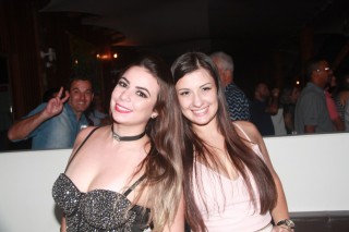 
<a style='margin-left: 5px;' class='btn btn-xs btn-social btn-facebook' href='https://www.facebook.com/sharer/sharer.php?u=https://galeramix.s01.web.getmuller.com.br/imagem/a55/800-800-90/conteudo/site_galerias/55/img8594.jpg' rel='popup' data-width='500' data-height='400'><i class='fa fa-facebook'></i>Compartilhar <span class='hidden-xs'>no Facebook</span>
</a> 
<a class='btn btn-default btn-xs' target='_blank' href='imagem/a55/800-800-90/conteudo/site_galerias/55/img8594.jpg'>
<span class='glyphicon glyphicon-cloud-download'></span> Salvar
</a>
