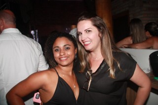 
<a style='margin-left: 5px;' class='btn btn-xs btn-social btn-facebook' href='https://www.facebook.com/sharer/sharer.php?u=https://galeramix.s01.web.getmuller.com.br/imagem/a55/800-800-90/conteudo/site_galerias/55/img8606.jpg' rel='popup' data-width='500' data-height='400'><i class='fa fa-facebook'></i>Compartilhar <span class='hidden-xs'>no Facebook</span>
</a> 
<a class='btn btn-default btn-xs' target='_blank' href='imagem/a55/800-800-90/conteudo/site_galerias/55/img8606.jpg'>
<span class='glyphicon glyphicon-cloud-download'></span> Salvar
</a>
