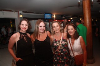 
<a style='margin-left: 5px;' class='btn btn-xs btn-social btn-facebook' href='https://www.facebook.com/sharer/sharer.php?u=https://galeramix.s01.web.getmuller.com.br/imagem/a57/800-800-90/conteudo/site_galerias/57/ce-petry-luan-santana-129.jpg' rel='popup' data-width='500' data-height='400'><i class='fa fa-facebook'></i>Compartilhar <span class='hidden-xs'>no Facebook</span>
</a> 
<a class='btn btn-default btn-xs' target='_blank' href='imagem/a57/800-800-90/conteudo/site_galerias/57/ce-petry-luan-santana-129.jpg'>
<span class='glyphicon glyphicon-cloud-download'></span> Salvar
</a>
