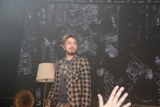 
<a style='margin-left: 5px;' class='btn btn-xs btn-social btn-facebook' href='https://www.facebook.com/sharer/sharer.php?u=https://galeramix.s01.web.getmuller.com.br/imagem/a57/800-800-90/conteudo/site_galerias/57/ce-petry-luan-santana-34.jpg' rel='popup' data-width='500' data-height='400'><i class='fa fa-facebook'></i>Compartilhar <span class='hidden-xs'>no Facebook</span>
</a> 
<a class='btn btn-default btn-xs' target='_blank' href='imagem/a57/800-800-90/conteudo/site_galerias/57/ce-petry-luan-santana-34.jpg'>
<span class='glyphicon glyphicon-cloud-download'></span> Salvar
</a>
