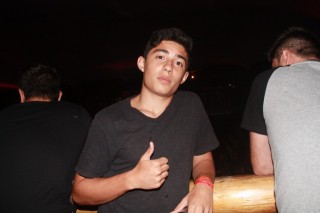 
<a style='margin-left: 5px;' class='btn btn-xs btn-social btn-facebook' href='https://www.facebook.com/sharer/sharer.php?u=https://galeramix.s01.web.getmuller.com.br/imagem/a57/800-800-90/conteudo/site_galerias/57/ce-petry-luan-santana-75.jpg' rel='popup' data-width='500' data-height='400'><i class='fa fa-facebook'></i>Compartilhar <span class='hidden-xs'>no Facebook</span>
</a> 
<a class='btn btn-default btn-xs' target='_blank' href='imagem/a57/800-800-90/conteudo/site_galerias/57/ce-petry-luan-santana-75.jpg'>
<span class='glyphicon glyphicon-cloud-download'></span> Salvar
</a>
