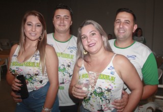 
                        <a style='margin-left: 5px;' class='btn btn-xs btn-social btn-facebook' href='https://www.facebook.com/sharer/sharer.php?u=https://galeramix.s01.web.getmuller.com.br/imagem/a58/800-800-90/conteudo/site_galerias/58/desenferruje-2018-101.jpg' rel='popup' data-width='500' data-height='400'><i class='fa fa-facebook'></i>Compartilhar <span class='hidden-xs'>no Facebook</span>
                    </a> 
                    <a class='btn btn-default btn-xs' target='_blank' href='imagem/a58/800-800-90/conteudo/site_galerias/58/desenferruje-2018-101.jpg'>
                        <span class='glyphicon glyphicon-cloud-download'></span> Salvar
                    </a>
                    