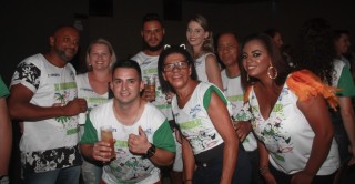 
        <a style='margin-left: 5px;' class='btn btn-xs btn-social btn-facebook' href='https://www.facebook.com/sharer/sharer.php?u=https://galeramix.s01.web.getmuller.com.br/imagem/a58/800-800-90/conteudo/site_galerias/58/desenferruje-2018-105.jpg' rel='popup' data-width='500' data-height='400'><i class='fa fa-facebook'></i>Compartilhar <span class='hidden-xs'>no Facebook</span>
    </a> 
    <a class='btn btn-default btn-xs' target='_blank' href='imagem/a58/800-800-90/conteudo/site_galerias/58/desenferruje-2018-105.jpg'>
        <span class='glyphicon glyphicon-cloud-download'></span> Salvar
    </a>
    