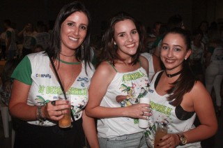 
<a style='margin-left: 5px;' class='btn btn-xs btn-social btn-facebook' href='https://www.facebook.com/sharer/sharer.php?u=https://galeramix.s01.web.getmuller.com.br/imagem/a58/800-800-90/conteudo/site_galerias/58/desenferruje-2018-111.jpg' rel='popup' data-width='500' data-height='400'><i class='fa fa-facebook'></i>Compartilhar <span class='hidden-xs'>no Facebook</span>
</a> 
<a class='btn btn-default btn-xs' target='_blank' href='imagem/a58/800-800-90/conteudo/site_galerias/58/desenferruje-2018-111.jpg'>
<span class='glyphicon glyphicon-cloud-download'></span> Salvar
</a>
