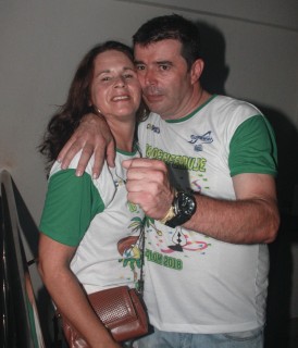 
<a style='margin-left: 5px;' class='btn btn-xs btn-social btn-facebook' href='https://www.facebook.com/sharer/sharer.php?u=https://galeramix.s01.web.getmuller.com.br/imagem/a58/800-800-90/conteudo/site_galerias/58/desenferruje-2018-129.jpg' rel='popup' data-width='500' data-height='400'><i class='fa fa-facebook'></i>Compartilhar <span class='hidden-xs'>no Facebook</span>
</a> 
<a class='btn btn-default btn-xs' target='_blank' href='imagem/a58/800-800-90/conteudo/site_galerias/58/desenferruje-2018-129.jpg'>
<span class='glyphicon glyphicon-cloud-download'></span> Salvar
</a>
