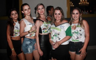 
<a style='margin-left: 5px;' class='btn btn-xs btn-social btn-facebook' href='https://www.facebook.com/sharer/sharer.php?u=https://galeramix.s01.web.getmuller.com.br/imagem/a58/800-800-90/conteudo/site_galerias/58/desenferruje-2018-147.jpg' rel='popup' data-width='500' data-height='400'><i class='fa fa-facebook'></i>Compartilhar <span class='hidden-xs'>no Facebook</span>
</a> 
<a class='btn btn-default btn-xs' target='_blank' href='imagem/a58/800-800-90/conteudo/site_galerias/58/desenferruje-2018-147.jpg'>
<span class='glyphicon glyphicon-cloud-download'></span> Salvar
</a>
