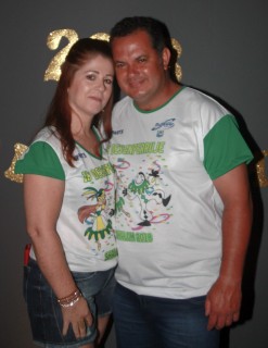 
<a style='margin-left: 5px;' class='btn btn-xs btn-social btn-facebook' href='https://www.facebook.com/sharer/sharer.php?u=https://galeramix.s01.web.getmuller.com.br/imagem/a58/800-800-90/conteudo/site_galerias/58/desenferruje-2018-161.jpg' rel='popup' data-width='500' data-height='400'><i class='fa fa-facebook'></i>Compartilhar <span class='hidden-xs'>no Facebook</span>
</a> 
<a class='btn btn-default btn-xs' target='_blank' href='imagem/a58/800-800-90/conteudo/site_galerias/58/desenferruje-2018-161.jpg'>
<span class='glyphicon glyphicon-cloud-download'></span> Salvar
</a>
