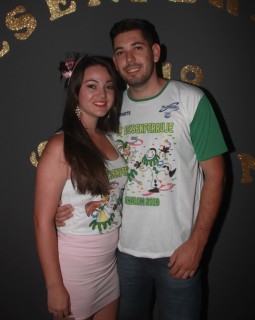 
<a style='margin-left: 5px;' class='btn btn-xs btn-social btn-facebook' href='https://www.facebook.com/sharer/sharer.php?u=https://galeramix.s01.web.getmuller.com.br/imagem/a58/800-800-90/conteudo/site_galerias/58/desenferruje-2018-29.jpg' rel='popup' data-width='500' data-height='400'><i class='fa fa-facebook'></i>Compartilhar <span class='hidden-xs'>no Facebook</span>
</a> 
<a class='btn btn-default btn-xs' target='_blank' href='imagem/a58/800-800-90/conteudo/site_galerias/58/desenferruje-2018-29.jpg'>
<span class='glyphicon glyphicon-cloud-download'></span> Salvar
</a>
