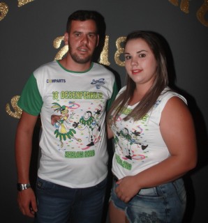 
<a style='margin-left: 5px;' class='btn btn-xs btn-social btn-facebook' href='https://www.facebook.com/sharer/sharer.php?u=https://galeramix.s01.web.getmuller.com.br/imagem/a58/800-800-90/conteudo/site_galerias/58/desenferruje-2018-43.jpg' rel='popup' data-width='500' data-height='400'><i class='fa fa-facebook'></i>Compartilhar <span class='hidden-xs'>no Facebook</span>
</a> 
<a class='btn btn-default btn-xs' target='_blank' href='imagem/a58/800-800-90/conteudo/site_galerias/58/desenferruje-2018-43.jpg'>
<span class='glyphicon glyphicon-cloud-download'></span> Salvar
</a>
