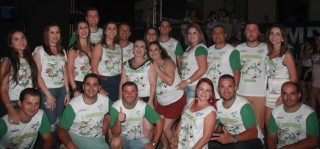 
<a style='margin-left: 5px;' class='btn btn-xs btn-social btn-facebook' href='https://www.facebook.com/sharer/sharer.php?u=https://galeramix.s01.web.getmuller.com.br/imagem/a58/800-800-90/conteudo/site_galerias/58/desenferruje-2018-58.jpg' rel='popup' data-width='500' data-height='400'><i class='fa fa-facebook'></i>Compartilhar <span class='hidden-xs'>no Facebook</span>
</a> 
<a class='btn btn-default btn-xs' target='_blank' href='imagem/a58/800-800-90/conteudo/site_galerias/58/desenferruje-2018-58.jpg'>
<span class='glyphicon glyphicon-cloud-download'></span> Salvar
</a>
