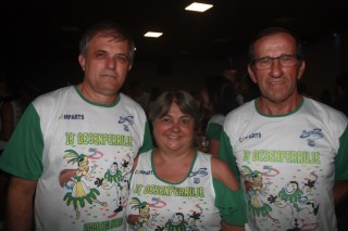 
<a style='margin-left: 5px;' class='btn btn-xs btn-social btn-facebook' href='https://www.facebook.com/sharer/sharer.php?u=https://galeramix.s01.web.getmuller.com.br/imagem/a58/800-800-90/conteudo/site_galerias/58/desenferruje-2018-96.jpg' rel='popup' data-width='500' data-height='400'><i class='fa fa-facebook'></i>Compartilhar <span class='hidden-xs'>no Facebook</span>
</a> 
<a class='btn btn-default btn-xs' target='_blank' href='imagem/a58/800-800-90/conteudo/site_galerias/58/desenferruje-2018-96.jpg'>
<span class='glyphicon glyphicon-cloud-download'></span> Salvar
</a>
