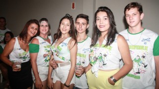 
<a style='margin-left: 5px;' class='btn btn-xs btn-social btn-facebook' href='https://www.facebook.com/sharer/sharer.php?u=https://galeramix.s01.web.getmuller.com.br/imagem/a58/800-800-90/conteudo/site_galerias/58/desenferruje-2018-97.jpg' rel='popup' data-width='500' data-height='400'><i class='fa fa-facebook'></i>Compartilhar <span class='hidden-xs'>no Facebook</span>
</a> 
<a class='btn btn-default btn-xs' target='_blank' href='imagem/a58/800-800-90/conteudo/site_galerias/58/desenferruje-2018-97.jpg'>
<span class='glyphicon glyphicon-cloud-download'></span> Salvar
</a>
