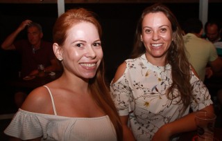 
<a style='margin-left: 5px;' class='btn btn-xs btn-social btn-facebook' href='https://www.facebook.com/sharer/sharer.php?u=https://galeramix.s01.web.getmuller.com.br/imagem/a60/800-800-90/conteudo/site_galerias/60/magnatas-the-house-32.jpg' rel='popup' data-width='500' data-height='400'><i class='fa fa-facebook'></i>Compartilhar <span class='hidden-xs'>no Facebook</span>
</a> 
<a class='btn btn-default btn-xs' target='_blank' href='imagem/a60/800-800-90/conteudo/site_galerias/60/magnatas-the-house-32.jpg'>
<span class='glyphicon glyphicon-cloud-download'></span> Salvar
</a>
