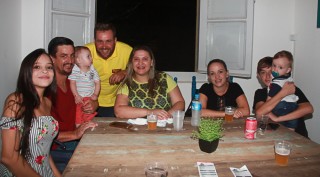 
<a style='margin-left: 5px;' class='btn btn-xs btn-social btn-facebook' href='https://www.facebook.com/sharer/sharer.php?u=https://galeramix.s01.web.getmuller.com.br/imagem/a60/800-800-90/conteudo/site_galerias/60/magnatas-the-house-48.jpg' rel='popup' data-width='500' data-height='400'><i class='fa fa-facebook'></i>Compartilhar <span class='hidden-xs'>no Facebook</span>
</a> 
<a class='btn btn-default btn-xs' target='_blank' href='imagem/a60/800-800-90/conteudo/site_galerias/60/magnatas-the-house-48.jpg'>
<span class='glyphicon glyphicon-cloud-download'></span> Salvar
</a>
