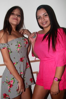 
<a style='margin-left: 5px;' class='btn btn-xs btn-social btn-facebook' href='https://www.facebook.com/sharer/sharer.php?u=https://galeramix.s01.web.getmuller.com.br/imagem/a60/800-800-90/conteudo/site_galerias/60/magnatas-the-house-54.jpg' rel='popup' data-width='500' data-height='400'><i class='fa fa-facebook'></i>Compartilhar <span class='hidden-xs'>no Facebook</span>
</a> 
<a class='btn btn-default btn-xs' target='_blank' href='imagem/a60/800-800-90/conteudo/site_galerias/60/magnatas-the-house-54.jpg'>
<span class='glyphicon glyphicon-cloud-download'></span> Salvar
</a>
