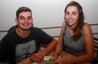 
<a style='margin-left: 5px;' class='btn btn-xs btn-social btn-facebook' href='https://www.facebook.com/sharer/sharer.php?u=https://galeramix.s01.web.getmuller.com.br/imagem/a60/800-800-90/conteudo/site_galerias/60/magnatas-the-house-62.jpg' rel='popup' data-width='500' data-height='400'><i class='fa fa-facebook'></i>Compartilhar <span class='hidden-xs'>no Facebook</span>
</a> 
<a class='btn btn-default btn-xs' target='_blank' href='imagem/a60/800-800-90/conteudo/site_galerias/60/magnatas-the-house-62.jpg'>
<span class='glyphicon glyphicon-cloud-download'></span> Salvar
</a>
