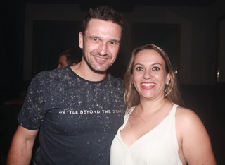 
    <a style='margin-left: 5px;' class='btn btn-xs btn-social btn-facebook' href='https://www.facebook.com/sharer/sharer.php?u=https://galeramix.s01.web.getmuller.com.br/imagem/a61/800-800-90/conteudo/site_galerias/61/canja-dos-amigos-2018-live-tijucas-17.jpg' rel='popup' data-width='500' data-height='400'><i class='fa fa-facebook'></i>Compartilhar <span class='hidden-xs'>no Facebook</span>
</a> 
<a class='btn btn-default btn-xs' target='_blank' href='imagem/a61/800-800-90/conteudo/site_galerias/61/canja-dos-amigos-2018-live-tijucas-17.jpg'>
    <span class='glyphicon glyphicon-cloud-download'></span> Salvar
</a>
