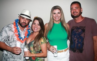 
<a style='margin-left: 5px;' class='btn btn-xs btn-social btn-facebook' href='https://www.facebook.com/sharer/sharer.php?u=https://galeramix.s01.web.getmuller.com.br/imagem/a61/800-800-90/conteudo/site_galerias/61/canja-dos-amigos-2018-live-tijucas-31.jpg' rel='popup' data-width='500' data-height='400'><i class='fa fa-facebook'></i>Compartilhar <span class='hidden-xs'>no Facebook</span>
</a> 
<a class='btn btn-default btn-xs' target='_blank' href='imagem/a61/800-800-90/conteudo/site_galerias/61/canja-dos-amigos-2018-live-tijucas-31.jpg'>
<span class='glyphicon glyphicon-cloud-download'></span> Salvar
</a>
