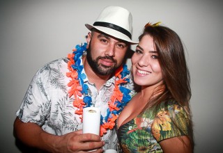 
<a style='margin-left: 5px;' class='btn btn-xs btn-social btn-facebook' href='https://www.facebook.com/sharer/sharer.php?u=https://galeramix.s01.web.getmuller.com.br/imagem/a61/800-800-90/conteudo/site_galerias/61/canja-dos-amigos-2018-live-tijucas-32.jpg' rel='popup' data-width='500' data-height='400'><i class='fa fa-facebook'></i>Compartilhar <span class='hidden-xs'>no Facebook</span>
</a> 
<a class='btn btn-default btn-xs' target='_blank' href='imagem/a61/800-800-90/conteudo/site_galerias/61/canja-dos-amigos-2018-live-tijucas-32.jpg'>
<span class='glyphicon glyphicon-cloud-download'></span> Salvar
</a>
