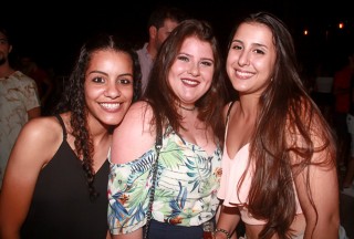 
<a style='margin-left: 5px;' class='btn btn-xs btn-social btn-facebook' href='https://www.facebook.com/sharer/sharer.php?u=https://galeramix.s01.web.getmuller.com.br/imagem/a61/800-800-90/conteudo/site_galerias/61/canja-dos-amigos-2018-live-tijucas-41.jpg' rel='popup' data-width='500' data-height='400'><i class='fa fa-facebook'></i>Compartilhar <span class='hidden-xs'>no Facebook</span>
</a> 
<a class='btn btn-default btn-xs' target='_blank' href='imagem/a61/800-800-90/conteudo/site_galerias/61/canja-dos-amigos-2018-live-tijucas-41.jpg'>
<span class='glyphicon glyphicon-cloud-download'></span> Salvar
</a>
