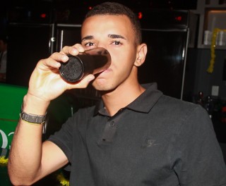 
<a style='margin-left: 5px;' class='btn btn-xs btn-social btn-facebook' href='https://www.facebook.com/sharer/sharer.php?u=https://galeramix.s01.web.getmuller.com.br/imagem/a61/800-800-90/conteudo/site_galerias/61/canja-dos-amigos-2018-live-tijucas-47.jpg' rel='popup' data-width='500' data-height='400'><i class='fa fa-facebook'></i>Compartilhar <span class='hidden-xs'>no Facebook</span>
</a> 
<a class='btn btn-default btn-xs' target='_blank' href='imagem/a61/800-800-90/conteudo/site_galerias/61/canja-dos-amigos-2018-live-tijucas-47.jpg'>
<span class='glyphicon glyphicon-cloud-download'></span> Salvar
</a>
