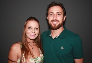 
<a style='margin-left: 5px;' class='btn btn-xs btn-social btn-facebook' href='https://www.facebook.com/sharer/sharer.php?u=https://galeramix.s01.web.getmuller.com.br/imagem/a61/800-800-90/conteudo/site_galerias/61/canja-dos-amigos-2018-live-tijucas-65.jpg' rel='popup' data-width='500' data-height='400'><i class='fa fa-facebook'></i>Compartilhar <span class='hidden-xs'>no Facebook</span>
</a> 
<a class='btn btn-default btn-xs' target='_blank' href='imagem/a61/800-800-90/conteudo/site_galerias/61/canja-dos-amigos-2018-live-tijucas-65.jpg'>
<span class='glyphicon glyphicon-cloud-download'></span> Salvar
</a>
