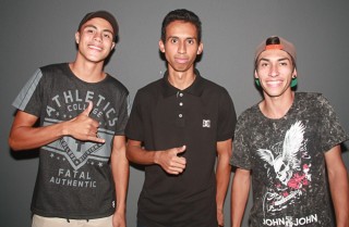 
<a style='margin-left: 5px;' class='btn btn-xs btn-social btn-facebook' href='https://www.facebook.com/sharer/sharer.php?u=https://galeramix.s01.web.getmuller.com.br/imagem/a61/800-800-90/conteudo/site_galerias/61/canja-dos-amigos-2018-live-tijucas-77.jpg' rel='popup' data-width='500' data-height='400'><i class='fa fa-facebook'></i>Compartilhar <span class='hidden-xs'>no Facebook</span>
</a> 
<a class='btn btn-default btn-xs' target='_blank' href='imagem/a61/800-800-90/conteudo/site_galerias/61/canja-dos-amigos-2018-live-tijucas-77.jpg'>
<span class='glyphicon glyphicon-cloud-download'></span> Salvar
</a>
