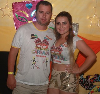 
<a style='margin-left: 5px;' class='btn btn-xs btn-social btn-facebook' href='https://www.facebook.com/sharer/sharer.php?u=https://galeramix.s01.web.getmuller.com.br/imagem/a63/800-800-90/conteudo/site_galerias/63/baile-de-carnaval-para-casais-ctg-fogao-de-lenha-tijucas-116.jpg' rel='popup' data-width='500' data-height='400'><i class='fa fa-facebook'></i>Compartilhar <span class='hidden-xs'>no Facebook</span>
</a> 
<a class='btn btn-default btn-xs' target='_blank' href='imagem/a63/800-800-90/conteudo/site_galerias/63/baile-de-carnaval-para-casais-ctg-fogao-de-lenha-tijucas-116.jpg'>
<span class='glyphicon glyphicon-cloud-download'></span> Salvar
</a>
