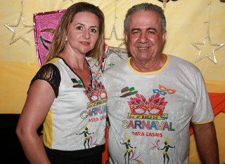 
<a style='margin-left: 5px;' class='btn btn-xs btn-social btn-facebook' href='https://www.facebook.com/sharer/sharer.php?u=https://galeramix.s01.web.getmuller.com.br/imagem/a63/800-800-90/conteudo/site_galerias/63/baile-de-carnaval-para-casais-ctg-fogao-de-lenha-tijucas-125.jpg' rel='popup' data-width='500' data-height='400'><i class='fa fa-facebook'></i>Compartilhar <span class='hidden-xs'>no Facebook</span>
</a> 
<a class='btn btn-default btn-xs' target='_blank' href='imagem/a63/800-800-90/conteudo/site_galerias/63/baile-de-carnaval-para-casais-ctg-fogao-de-lenha-tijucas-125.jpg'>
<span class='glyphicon glyphicon-cloud-download'></span> Salvar
</a>
