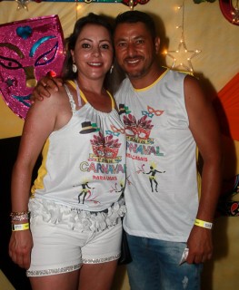 
<a style='margin-left: 5px;' class='btn btn-xs btn-social btn-facebook' href='https://www.facebook.com/sharer/sharer.php?u=https://galeramix.s01.web.getmuller.com.br/imagem/a63/800-800-90/conteudo/site_galerias/63/baile-de-carnaval-para-casais-ctg-fogao-de-lenha-tijucas-148.jpg' rel='popup' data-width='500' data-height='400'><i class='fa fa-facebook'></i>Compartilhar <span class='hidden-xs'>no Facebook</span>
</a> 
<a class='btn btn-default btn-xs' target='_blank' href='imagem/a63/800-800-90/conteudo/site_galerias/63/baile-de-carnaval-para-casais-ctg-fogao-de-lenha-tijucas-148.jpg'>
<span class='glyphicon glyphicon-cloud-download'></span> Salvar
</a>
