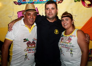 
<a style='margin-left: 5px;' class='btn btn-xs btn-social btn-facebook' href='https://www.facebook.com/sharer/sharer.php?u=https://galeramix.s01.web.getmuller.com.br/imagem/a63/800-800-90/conteudo/site_galerias/63/baile-de-carnaval-para-casais-ctg-fogao-de-lenha-tijucas-153.jpg' rel='popup' data-width='500' data-height='400'><i class='fa fa-facebook'></i>Compartilhar <span class='hidden-xs'>no Facebook</span>
</a> 
<a class='btn btn-default btn-xs' target='_blank' href='imagem/a63/800-800-90/conteudo/site_galerias/63/baile-de-carnaval-para-casais-ctg-fogao-de-lenha-tijucas-153.jpg'>
<span class='glyphicon glyphicon-cloud-download'></span> Salvar
</a>
