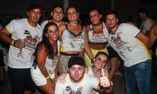 
<a style='margin-left: 5px;' class='btn btn-xs btn-social btn-facebook' href='https://www.facebook.com/sharer/sharer.php?u=https://galeramix.s01.web.getmuller.com.br/imagem/a63/800-800-90/conteudo/site_galerias/63/baile-de-carnaval-para-casais-ctg-fogao-de-lenha-tijucas-179.jpg' rel='popup' data-width='500' data-height='400'><i class='fa fa-facebook'></i>Compartilhar <span class='hidden-xs'>no Facebook</span>
</a> 
<a class='btn btn-default btn-xs' target='_blank' href='imagem/a63/800-800-90/conteudo/site_galerias/63/baile-de-carnaval-para-casais-ctg-fogao-de-lenha-tijucas-179.jpg'>
<span class='glyphicon glyphicon-cloud-download'></span> Salvar
</a>
