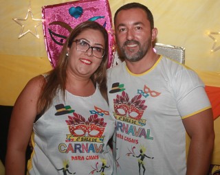 
<a style='margin-left: 5px;' class='btn btn-xs btn-social btn-facebook' href='https://www.facebook.com/sharer/sharer.php?u=https://galeramix.s01.web.getmuller.com.br/imagem/a63/800-800-90/conteudo/site_galerias/63/baile-de-carnaval-para-casais-ctg-fogao-de-lenha-tijucas-210.jpg' rel='popup' data-width='500' data-height='400'><i class='fa fa-facebook'></i>Compartilhar <span class='hidden-xs'>no Facebook</span>
</a> 
<a class='btn btn-default btn-xs' target='_blank' href='imagem/a63/800-800-90/conteudo/site_galerias/63/baile-de-carnaval-para-casais-ctg-fogao-de-lenha-tijucas-210.jpg'>
<span class='glyphicon glyphicon-cloud-download'></span> Salvar
</a>
