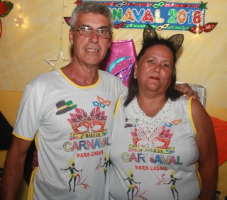 
<a style='margin-left: 5px;' class='btn btn-xs btn-social btn-facebook' href='https://www.facebook.com/sharer/sharer.php?u=https://galeramix.s01.web.getmuller.com.br/imagem/a63/800-800-90/conteudo/site_galerias/63/baile-de-carnaval-para-casais-ctg-fogao-de-lenha-tijucas-214.jpg' rel='popup' data-width='500' data-height='400'><i class='fa fa-facebook'></i>Compartilhar <span class='hidden-xs'>no Facebook</span>
</a> 
<a class='btn btn-default btn-xs' target='_blank' href='imagem/a63/800-800-90/conteudo/site_galerias/63/baile-de-carnaval-para-casais-ctg-fogao-de-lenha-tijucas-214.jpg'>
<span class='glyphicon glyphicon-cloud-download'></span> Salvar
</a>
