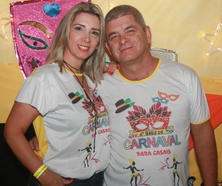 
<a style='margin-left: 5px;' class='btn btn-xs btn-social btn-facebook' href='https://www.facebook.com/sharer/sharer.php?u=https://galeramix.s01.web.getmuller.com.br/imagem/a63/800-800-90/conteudo/site_galerias/63/baile-de-carnaval-para-casais-ctg-fogao-de-lenha-tijucas-221.jpg' rel='popup' data-width='500' data-height='400'><i class='fa fa-facebook'></i>Compartilhar <span class='hidden-xs'>no Facebook</span>
</a> 
<a class='btn btn-default btn-xs' target='_blank' href='imagem/a63/800-800-90/conteudo/site_galerias/63/baile-de-carnaval-para-casais-ctg-fogao-de-lenha-tijucas-221.jpg'>
<span class='glyphicon glyphicon-cloud-download'></span> Salvar
</a>
