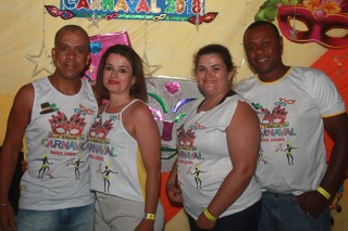 
<a style='margin-left: 5px;' class='btn btn-xs btn-social btn-facebook' href='https://www.facebook.com/sharer/sharer.php?u=https://galeramix.s01.web.getmuller.com.br/imagem/a63/800-800-90/conteudo/site_galerias/63/baile-de-carnaval-para-casais-ctg-fogao-de-lenha-tijucas-27.jpg' rel='popup' data-width='500' data-height='400'><i class='fa fa-facebook'></i>Compartilhar <span class='hidden-xs'>no Facebook</span>
</a> 
<a class='btn btn-default btn-xs' target='_blank' href='imagem/a63/800-800-90/conteudo/site_galerias/63/baile-de-carnaval-para-casais-ctg-fogao-de-lenha-tijucas-27.jpg'>
<span class='glyphicon glyphicon-cloud-download'></span> Salvar
</a>
