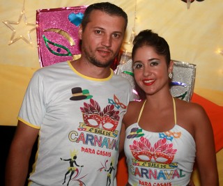 
<a style='margin-left: 5px;' class='btn btn-xs btn-social btn-facebook' href='https://www.facebook.com/sharer/sharer.php?u=https://galeramix.s01.web.getmuller.com.br/imagem/a63/800-800-90/conteudo/site_galerias/63/baile-de-carnaval-para-casais-ctg-fogao-de-lenha-tijucas-69.jpg' rel='popup' data-width='500' data-height='400'><i class='fa fa-facebook'></i>Compartilhar <span class='hidden-xs'>no Facebook</span>
</a> 
<a class='btn btn-default btn-xs' target='_blank' href='imagem/a63/800-800-90/conteudo/site_galerias/63/baile-de-carnaval-para-casais-ctg-fogao-de-lenha-tijucas-69.jpg'>
<span class='glyphicon glyphicon-cloud-download'></span> Salvar
</a>
