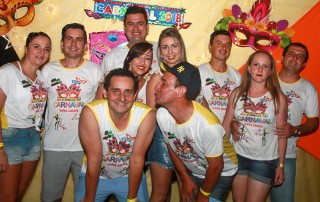 
<a style='margin-left: 5px;' class='btn btn-xs btn-social btn-facebook' href='https://www.facebook.com/sharer/sharer.php?u=https://galeramix.s01.web.getmuller.com.br/imagem/a63/800-800-90/conteudo/site_galerias/63/baile-de-carnaval-para-casais-ctg-fogao-de-lenha-tijucas-76.jpg' rel='popup' data-width='500' data-height='400'><i class='fa fa-facebook'></i>Compartilhar <span class='hidden-xs'>no Facebook</span>
</a> 
<a class='btn btn-default btn-xs' target='_blank' href='imagem/a63/800-800-90/conteudo/site_galerias/63/baile-de-carnaval-para-casais-ctg-fogao-de-lenha-tijucas-76.jpg'>
<span class='glyphicon glyphicon-cloud-download'></span> Salvar
</a>
