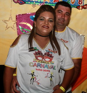 
<a style='margin-left: 5px;' class='btn btn-xs btn-social btn-facebook' href='https://www.facebook.com/sharer/sharer.php?u=https://galeramix.s01.web.getmuller.com.br/imagem/a63/800-800-90/conteudo/site_galerias/63/baile-de-carnaval-para-casais-ctg-fogao-de-lenha-tijucas-77.jpg' rel='popup' data-width='500' data-height='400'><i class='fa fa-facebook'></i>Compartilhar <span class='hidden-xs'>no Facebook</span>
</a> 
<a class='btn btn-default btn-xs' target='_blank' href='imagem/a63/800-800-90/conteudo/site_galerias/63/baile-de-carnaval-para-casais-ctg-fogao-de-lenha-tijucas-77.jpg'>
<span class='glyphicon glyphicon-cloud-download'></span> Salvar
</a>
