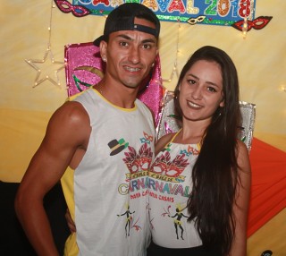 
<a style='margin-left: 5px;' class='btn btn-xs btn-social btn-facebook' href='https://www.facebook.com/sharer/sharer.php?u=https://galeramix.s01.web.getmuller.com.br/imagem/a63/800-800-90/conteudo/site_galerias/63/baile-de-carnaval-para-casais-ctg-fogao-de-lenha-tijucas-96.jpg' rel='popup' data-width='500' data-height='400'><i class='fa fa-facebook'></i>Compartilhar <span class='hidden-xs'>no Facebook</span>
</a> 
<a class='btn btn-default btn-xs' target='_blank' href='imagem/a63/800-800-90/conteudo/site_galerias/63/baile-de-carnaval-para-casais-ctg-fogao-de-lenha-tijucas-96.jpg'>
<span class='glyphicon glyphicon-cloud-download'></span> Salvar
</a>
