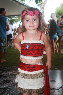 
<a style='margin-left: 5px;' class='btn btn-xs btn-social btn-facebook' href='https://www.facebook.com/sharer/sharer.php?u=https://galeramix.s01.web.getmuller.com.br/imagem/a64/800-800-90/conteudo/site_galerias/64/carnaval-infantil-casarao-gallotti-tijucas-22.jpg' rel='popup' data-width='500' data-height='400'><i class='fa fa-facebook'></i>Compartilhar <span class='hidden-xs'>no Facebook</span>
</a> 
<a class='btn btn-default btn-xs' target='_blank' href='imagem/a64/800-800-90/conteudo/site_galerias/64/carnaval-infantil-casarao-gallotti-tijucas-22.jpg'>
<span class='glyphicon glyphicon-cloud-download'></span> Salvar
</a>
