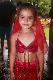 
<a style='margin-left: 5px;' class='btn btn-xs btn-social btn-facebook' href='https://www.facebook.com/sharer/sharer.php?u=https://galeramix.s01.web.getmuller.com.br/imagem/a64/800-800-90/conteudo/site_galerias/64/carnaval-infantil-casarao-gallotti-tijucas-85.jpg' rel='popup' data-width='500' data-height='400'><i class='fa fa-facebook'></i>Compartilhar <span class='hidden-xs'>no Facebook</span>
</a> 
<a class='btn btn-default btn-xs' target='_blank' href='imagem/a64/800-800-90/conteudo/site_galerias/64/carnaval-infantil-casarao-gallotti-tijucas-85.jpg'>
<span class='glyphicon glyphicon-cloud-download'></span> Salvar
</a>
